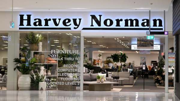 Administration-Clerk-di-Harvey-Norman