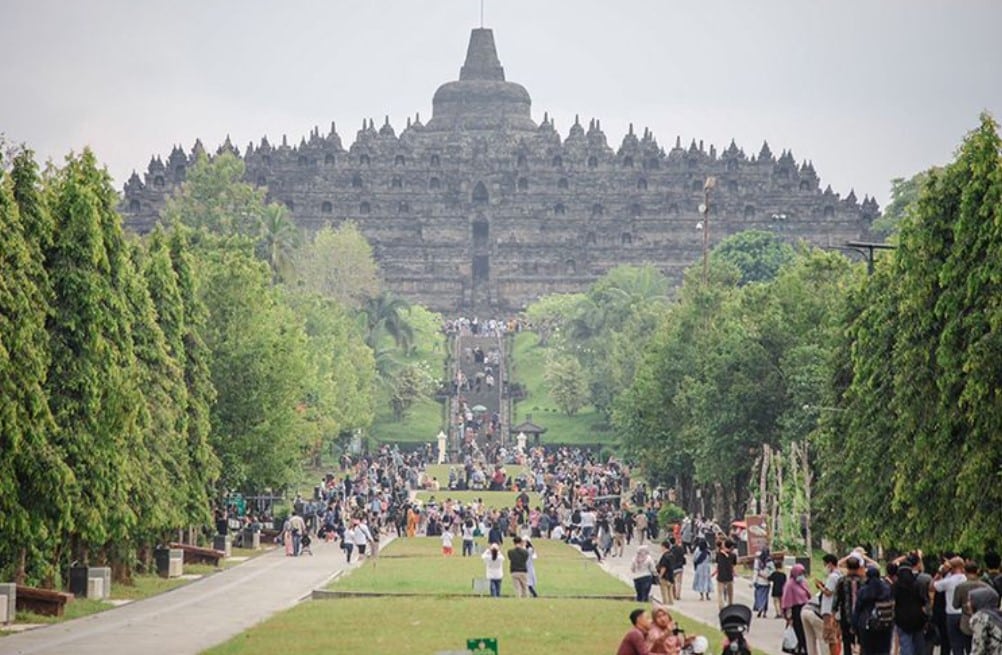 Wisata Bersejarah Candi Borobudur